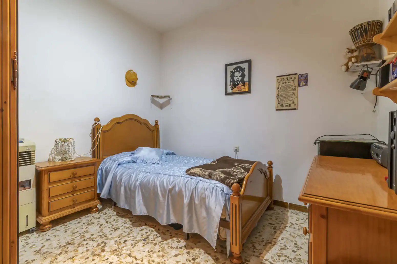Schlafzimmer von Einfamilien-Reihenhaus zum Verkauf in Brenes mit Terrasse, Möbliert und Balkon
