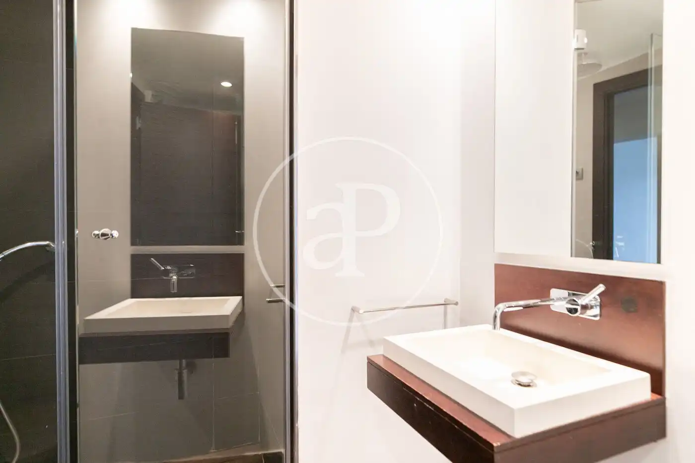 Appartamento con terrazza in vendita a Via Augusta, imagen 18