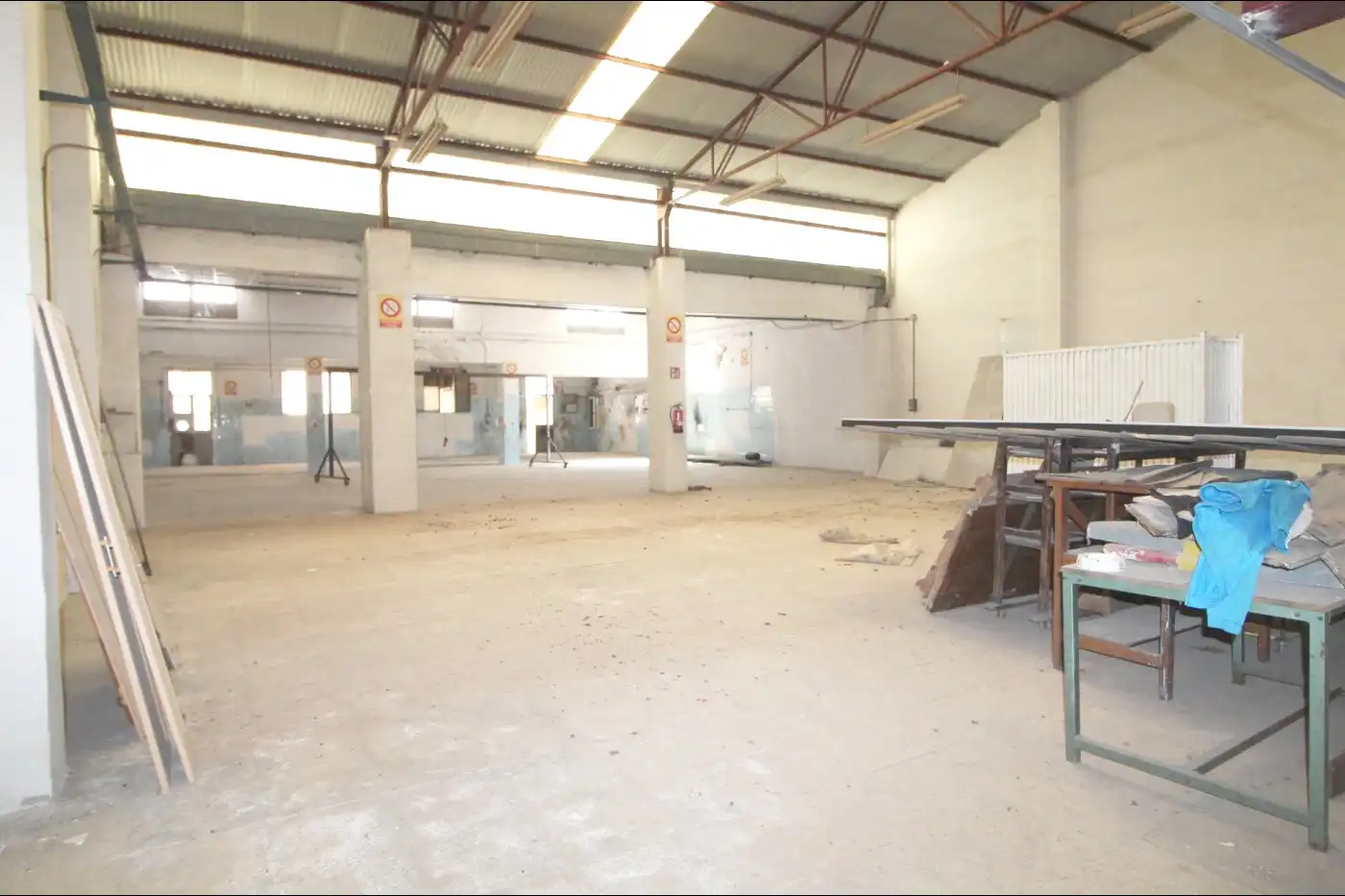 Industrial building for sale in Monóvar  / Monòver