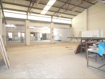 Nau industrial en venda a Monóvar  / Monòver