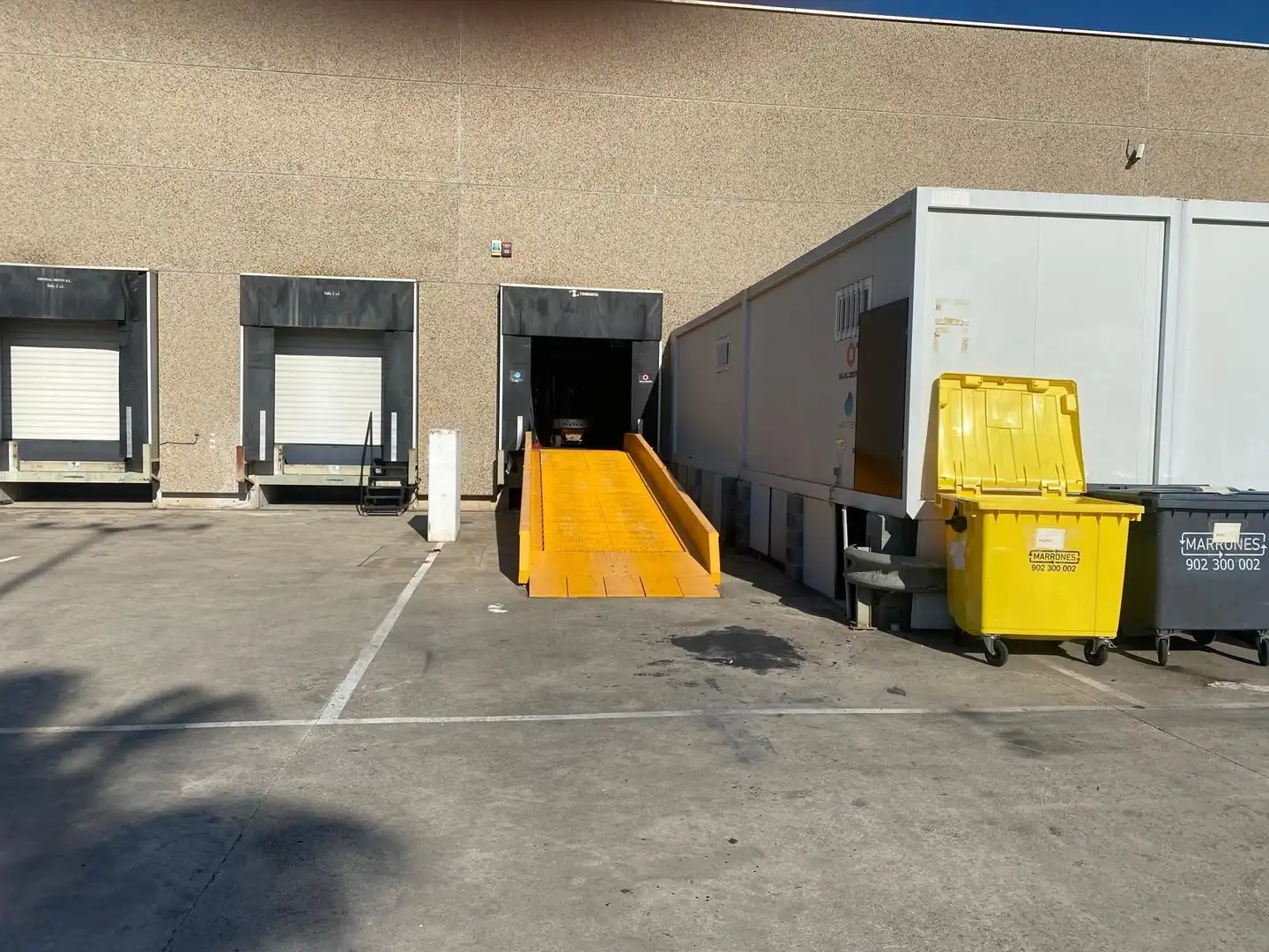 Fabrikhallen zur Miete in Calle de les Ciències, La Font d'en Fargues