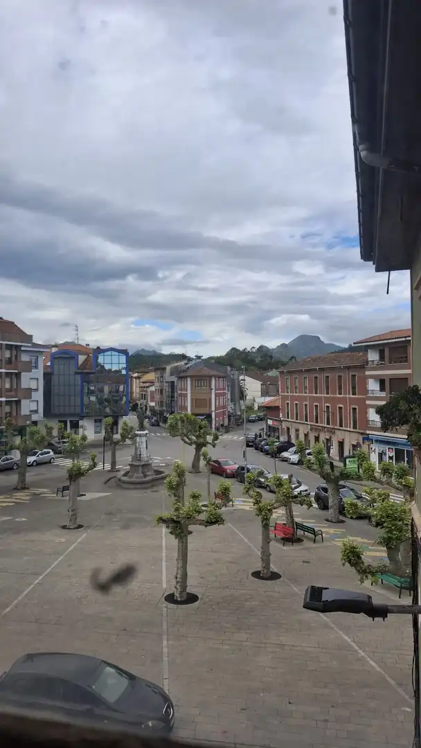 Vista exterior de Edificio en venta en Llanes