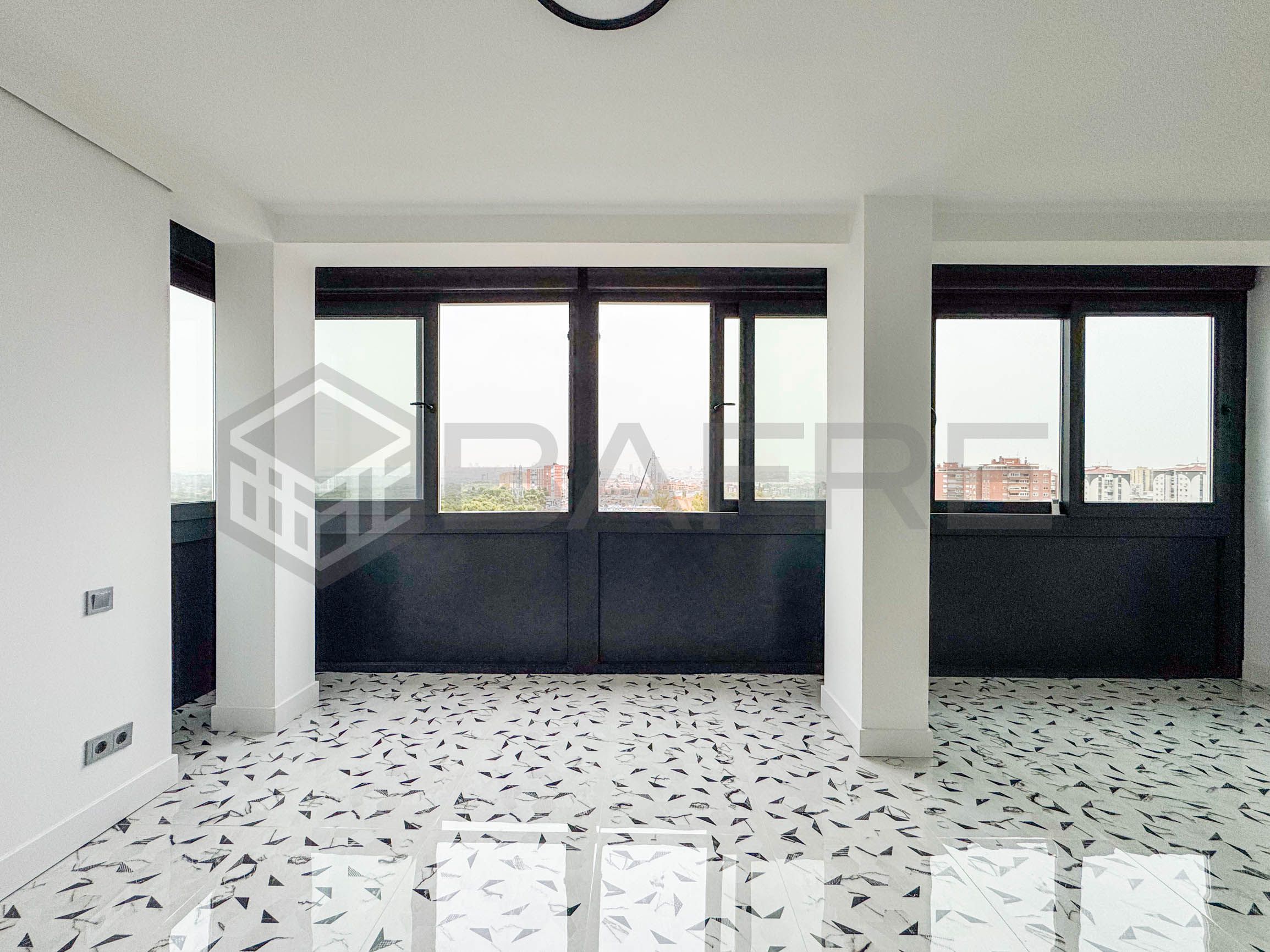 Pis en venda a P.º de Extremadura, Campamento