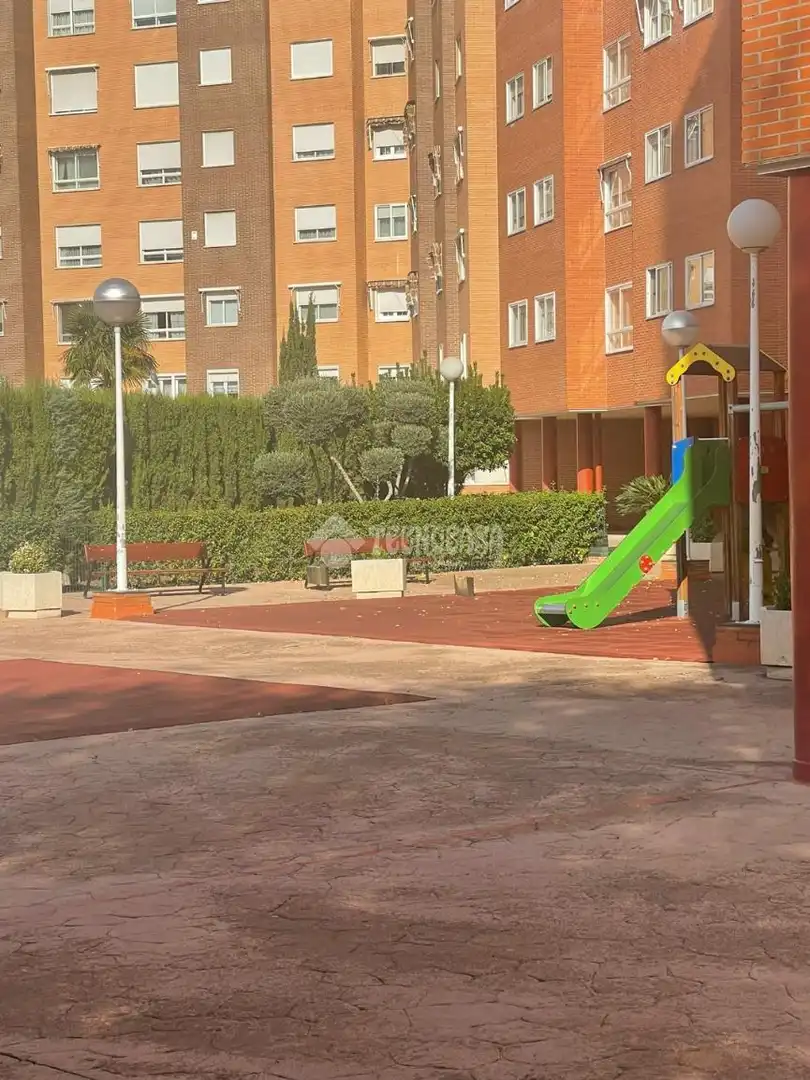 Flat for rent in Suroeste - Zona Hospital