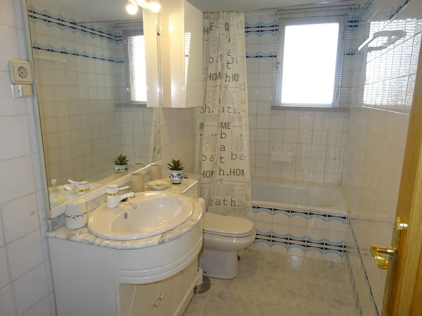 Bathroom of Flat for rent in Madrid  with Heating and Terrace