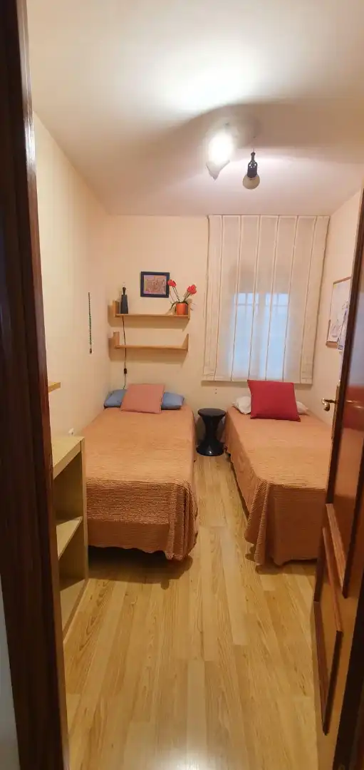Bedroom of Flat for sale in Cornellà de Llobregat  with Air Conditioner, Terrace and Furnished