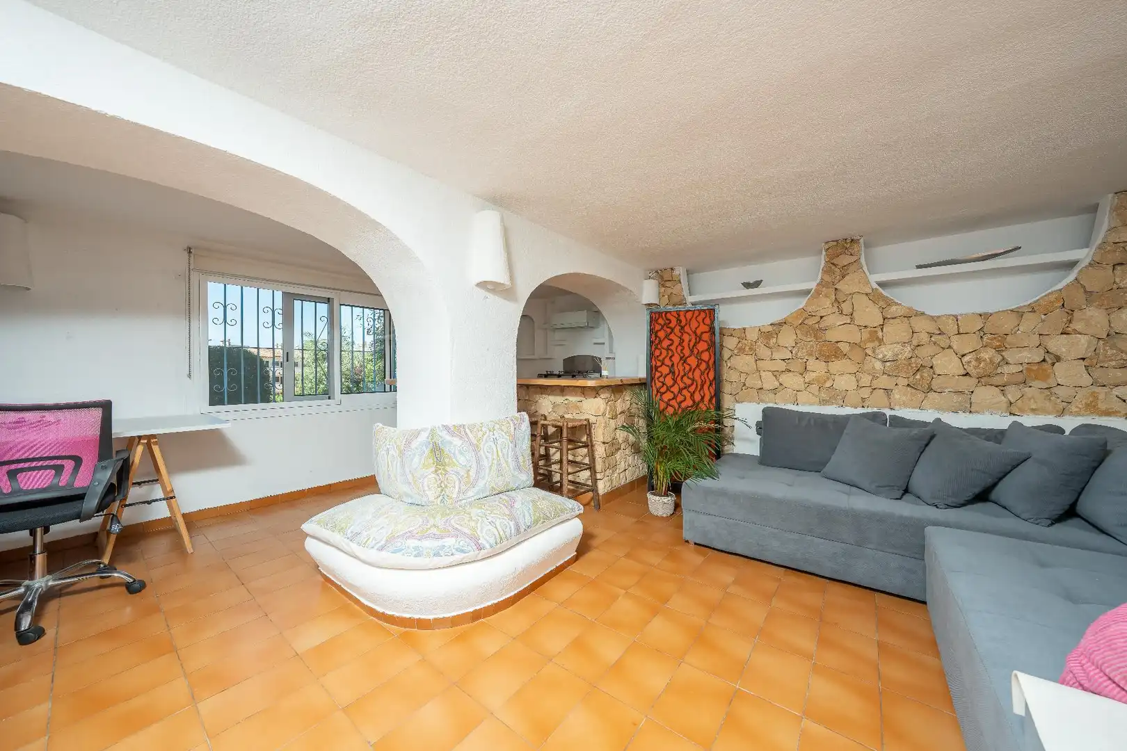 Sala de estar de Casa o chalet en venta en El Campello con Aire acondicionado, Calefacción y Jardín privado