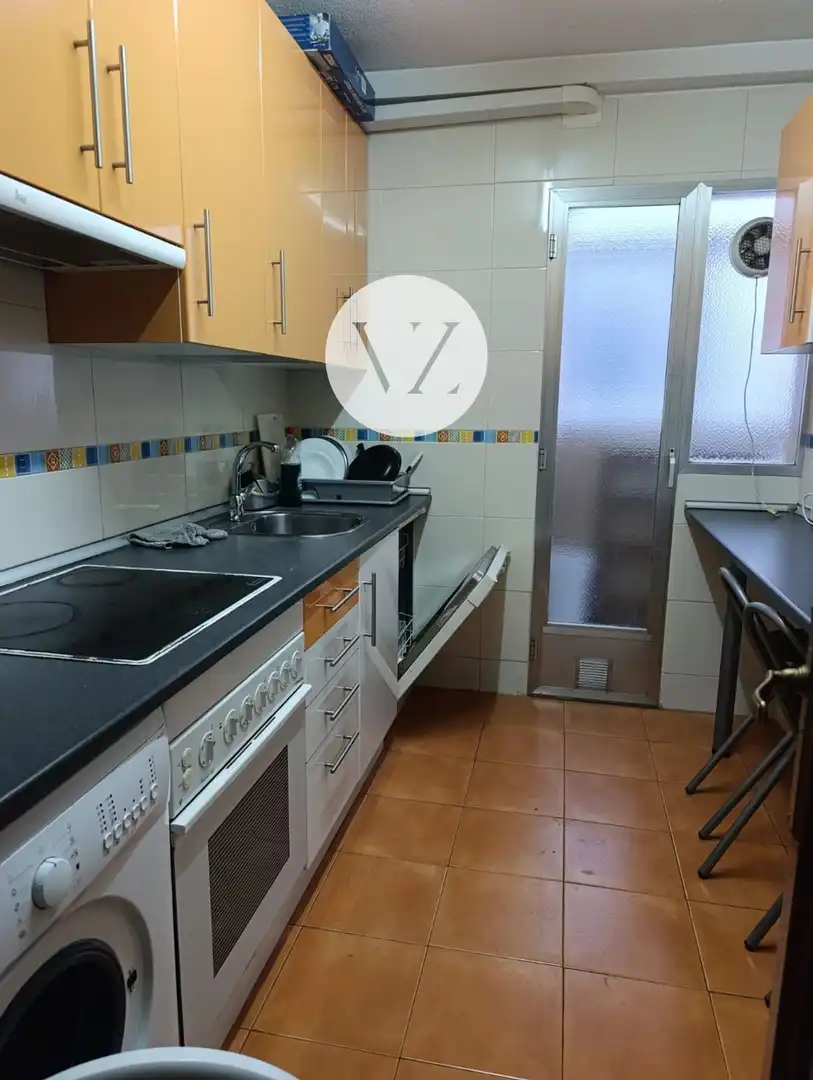 Piso con terraza en alquiler en CALLE EDISON, imagen 3