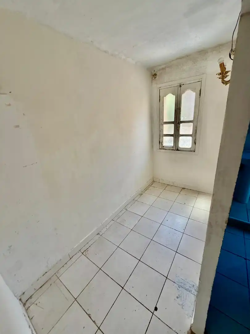 Schlafzimmer von Wohnung zum Verkauf in Girona mit Balkon und Alarm