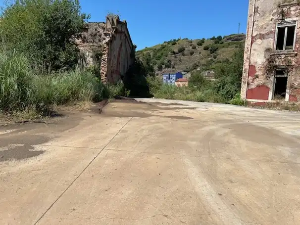 Außenansicht von Fabrik Grundstücke zur Miete in Bilbao 