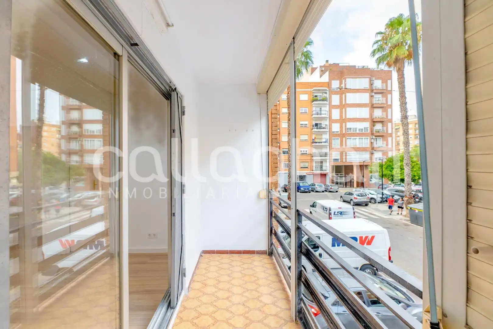 Vista exterior de Piso en venta en Valencia con Balcón