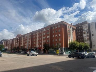 Pis amb ascensor en venda a Avenida de la Paz