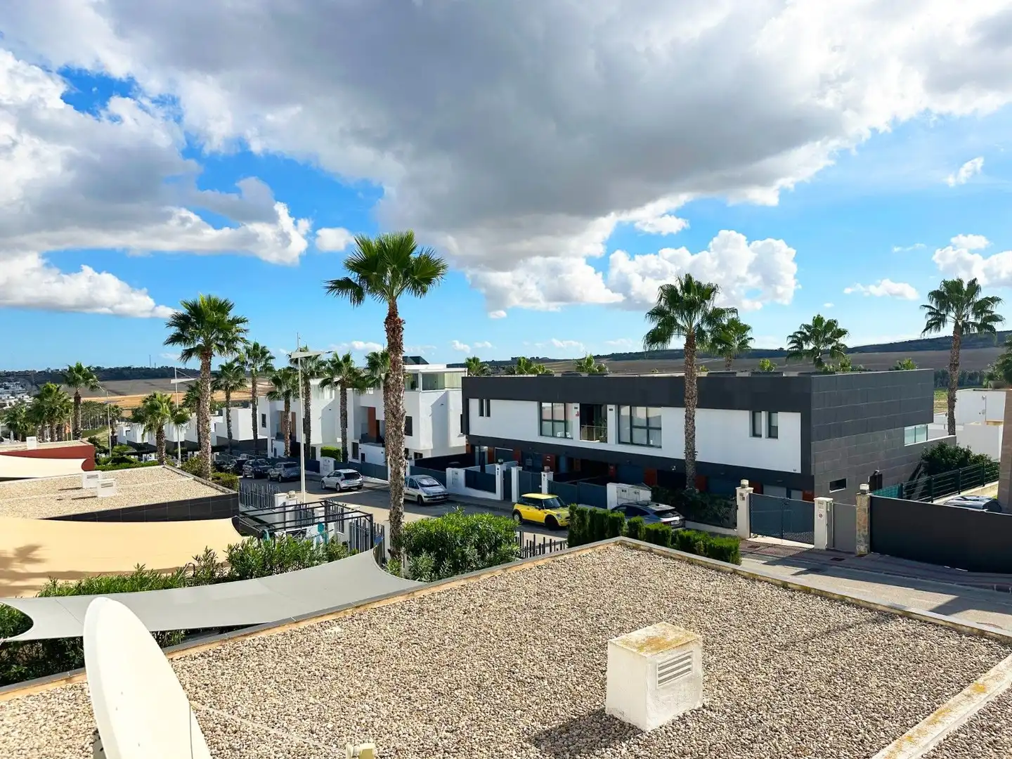 Detached house with terrace for sale in Calle Catral, imagen 4