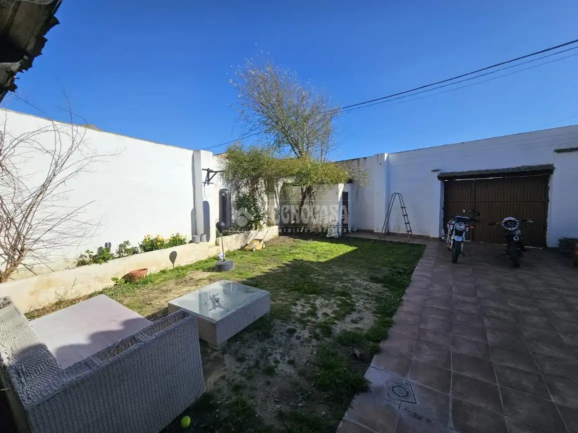 Jardí de Casa o xalet en venda en Vegas del Genil amb Aire condicionat, Calefacció i Terrassa