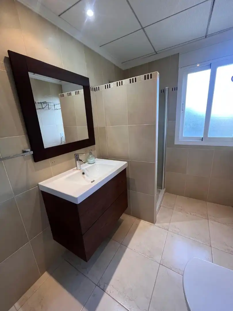 Baño de Piso en venta en Águilas con Aire acondicionado, Parquet y Terraza
