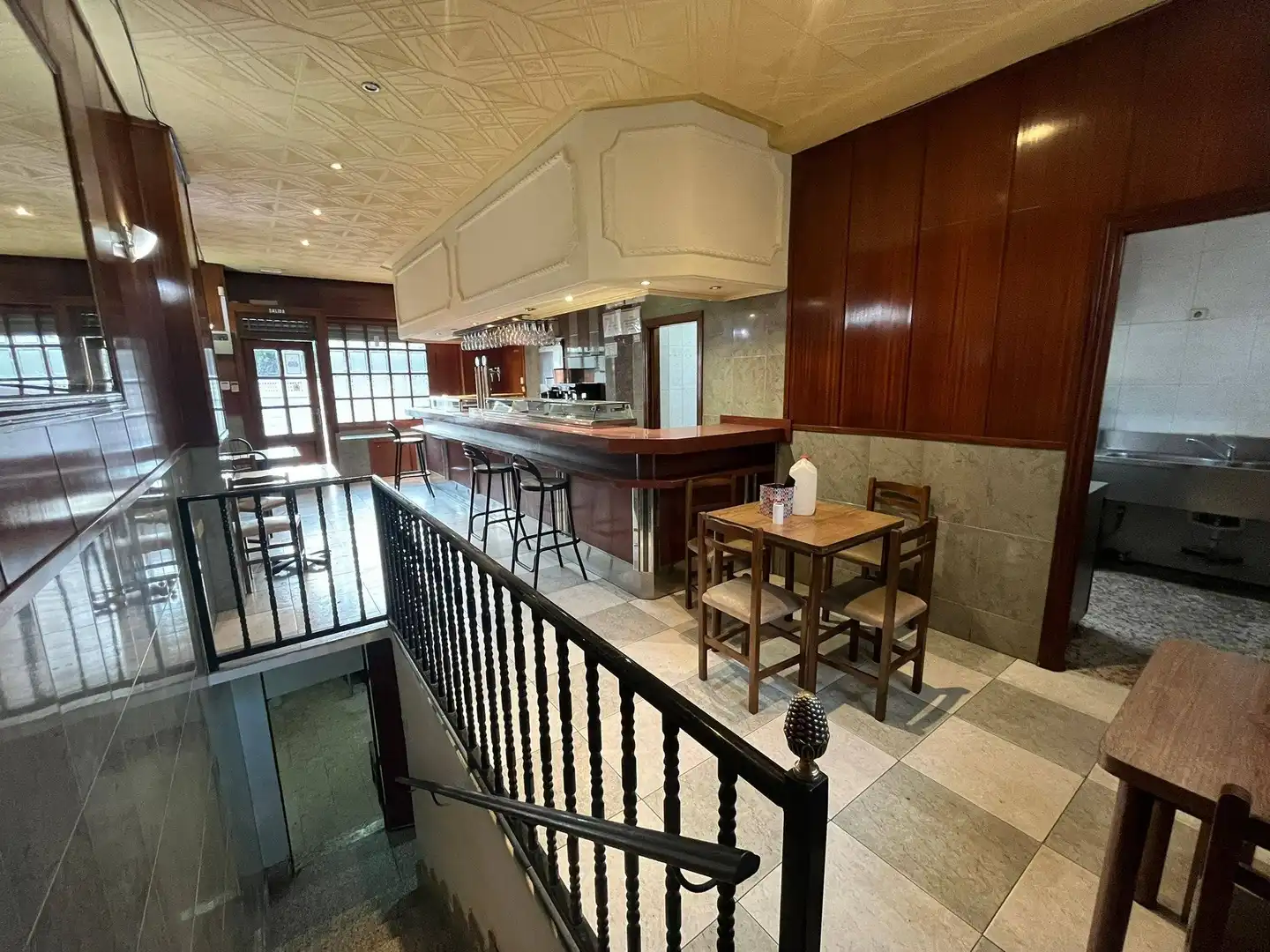 Local en venta en Madrid con Aire acondicionado y Amueblado