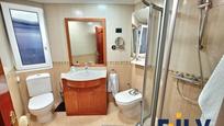 Bathroom of Flat for sale in Portugalete  with Heating and Furnished