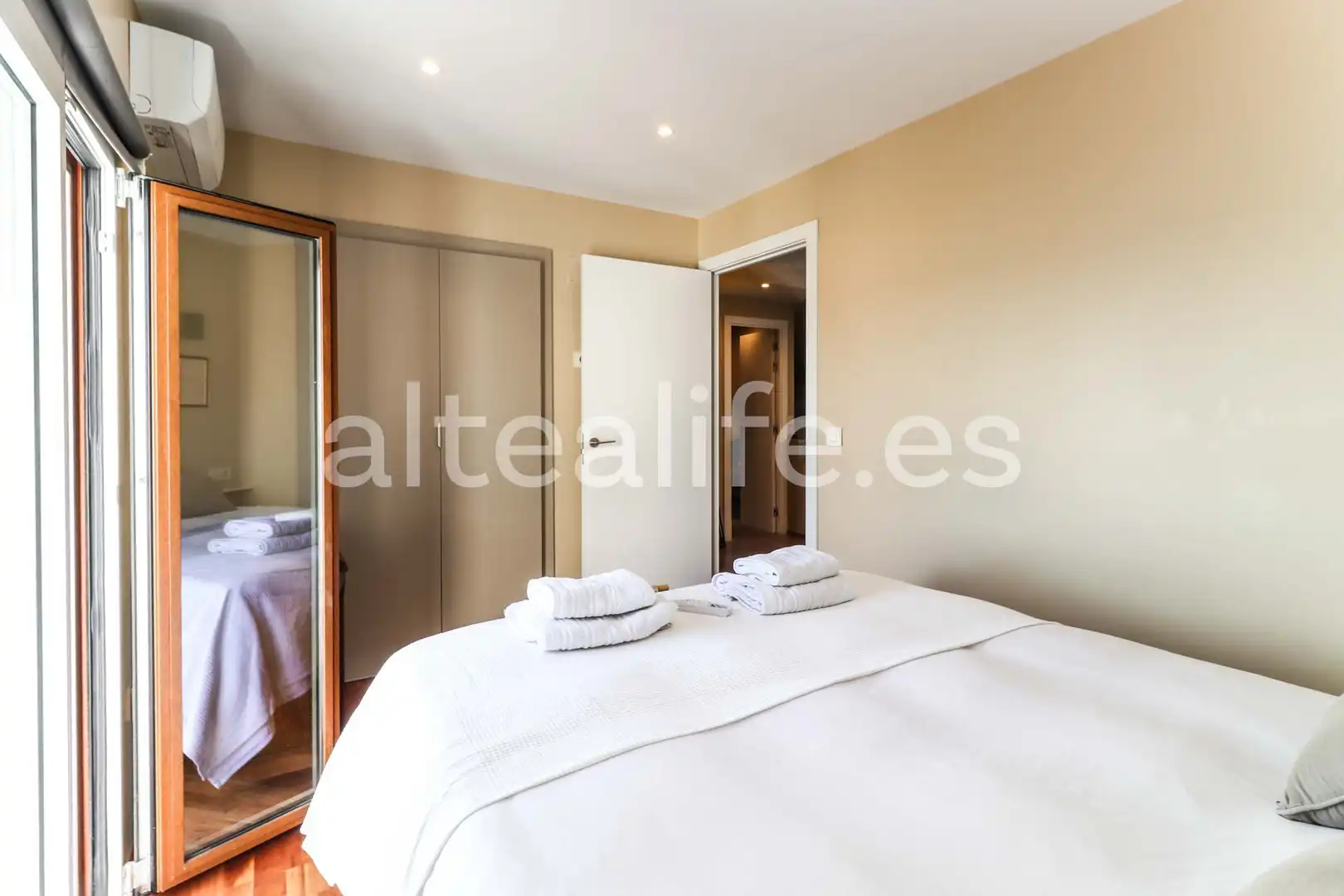 Habitación de Casa adosada en venta en Altea con Aire acondicionado, Parquet y Balcón