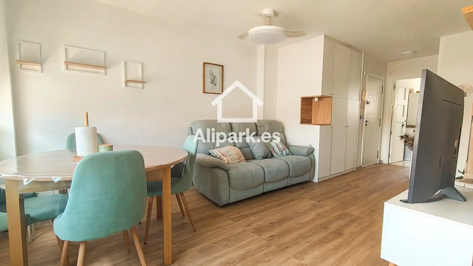 Außenansicht von Wohnung zum Verkauf in El Campello mit Terrasse, Schwimmbad und Gemeinschaftspool