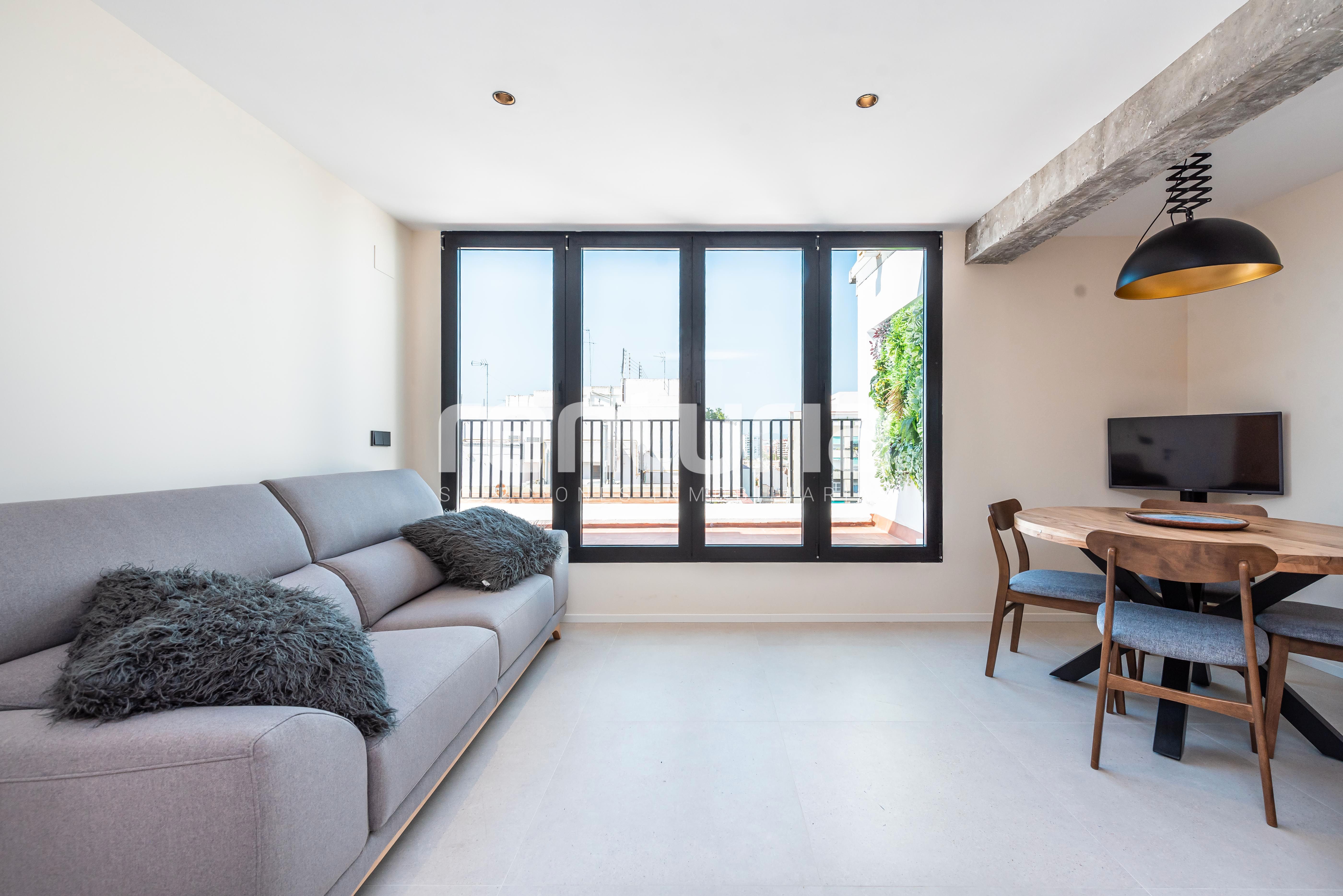 Attic to rent in Plaça de Vicent Iborra, El Carme