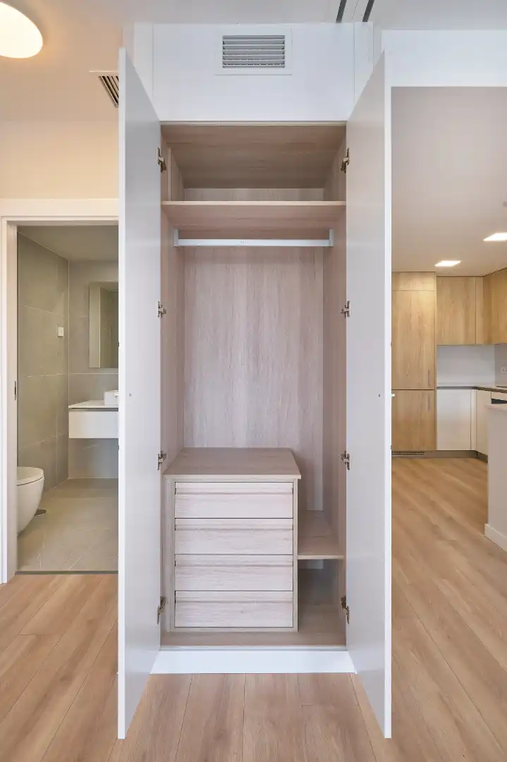 Schlafzimmer von Wohnung zur Miete in Madrid mit Klimaanlage, Terrasse und Abstellraum