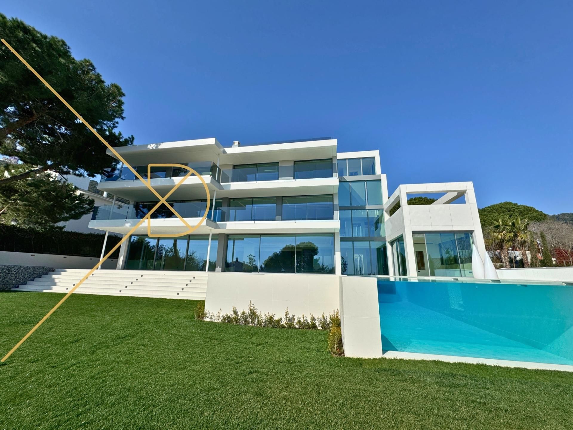 Vista exterior de Casa o xalet en venda en  Barcelona Capital amb Aire condicionat, Calefacció i Jardí privat