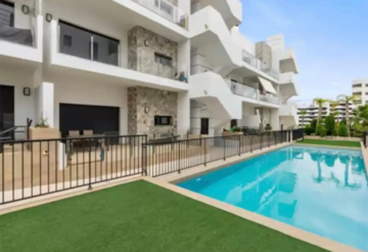 Piscina de Àtic de lloguer en Elche / Elx amb Aire condicionat, Calefacció i Terrassa