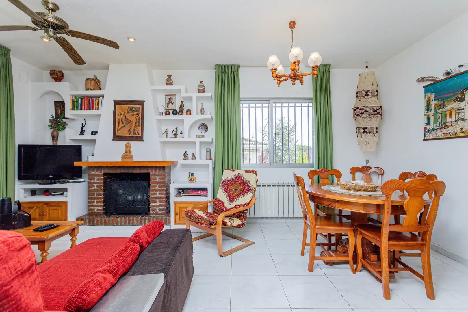 Sala d'estar de Casa o xalet en venda en Soto del Real amb Calefacció, Jardí privat i Terrassa