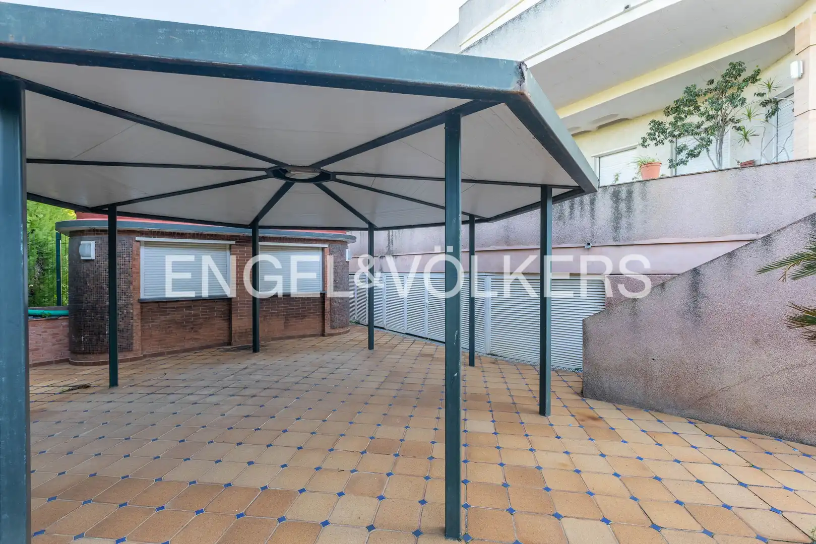 Terrace of Houses for sale in Dos Hermanas  with Air Conditioner, Heating and Private garden