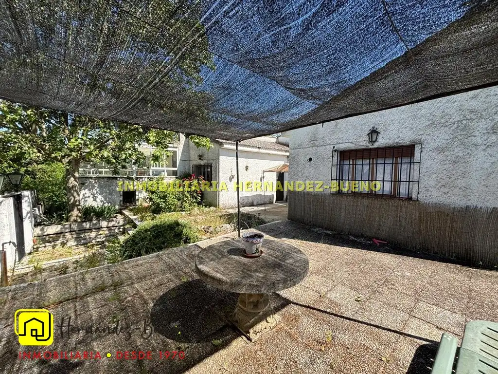 Jardí de Casa o xalet en venda en Alba de Tormes amb Jardí privat i Piscina