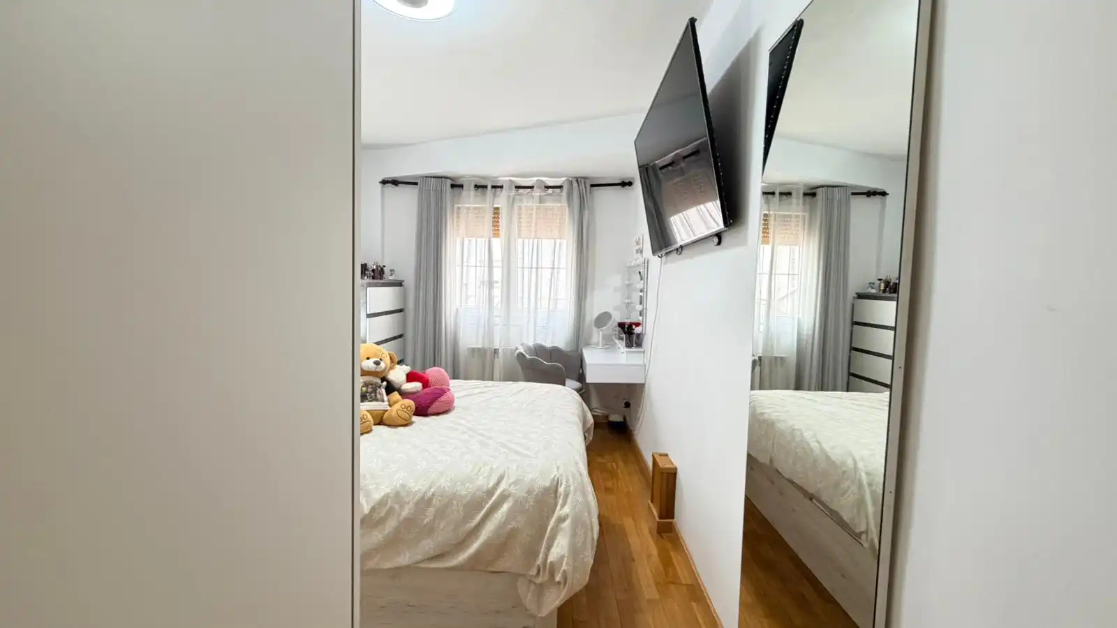 Habitación de Piso en venta en Zaragoza con Aire acondicionado, Calefacción y Parquet
