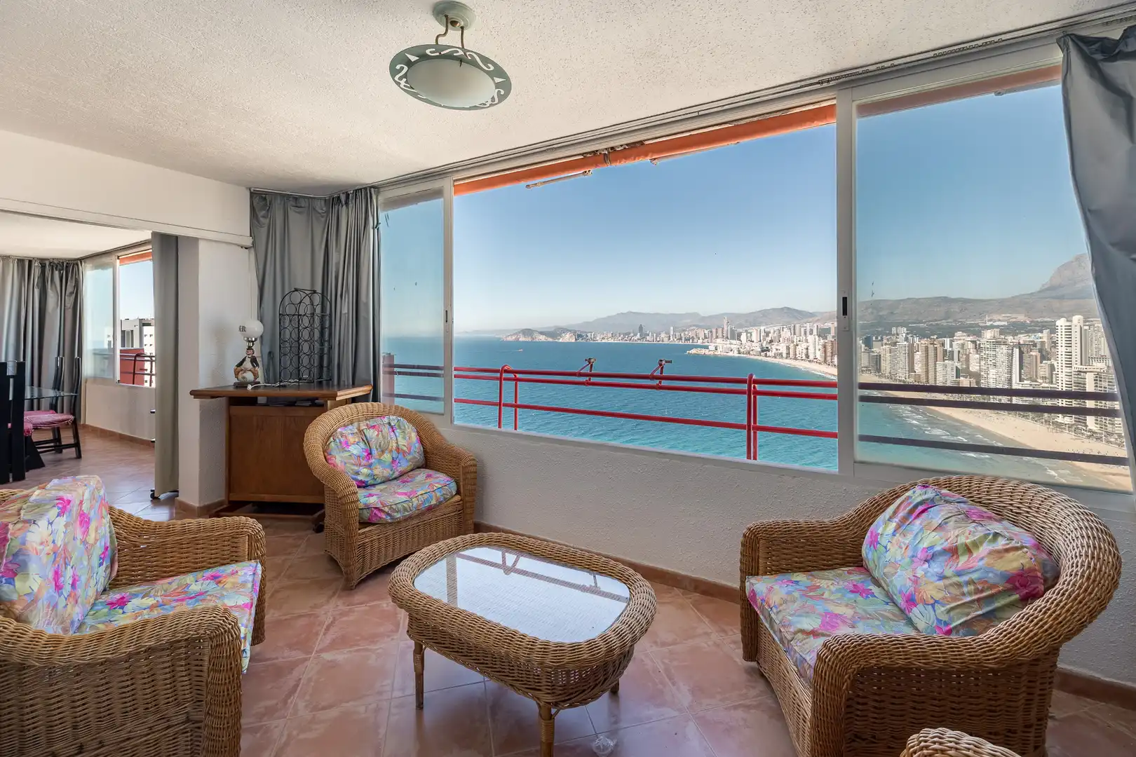 Habitación de Ático en venta en Benidorm con Piscina y Piscina comunitaria
