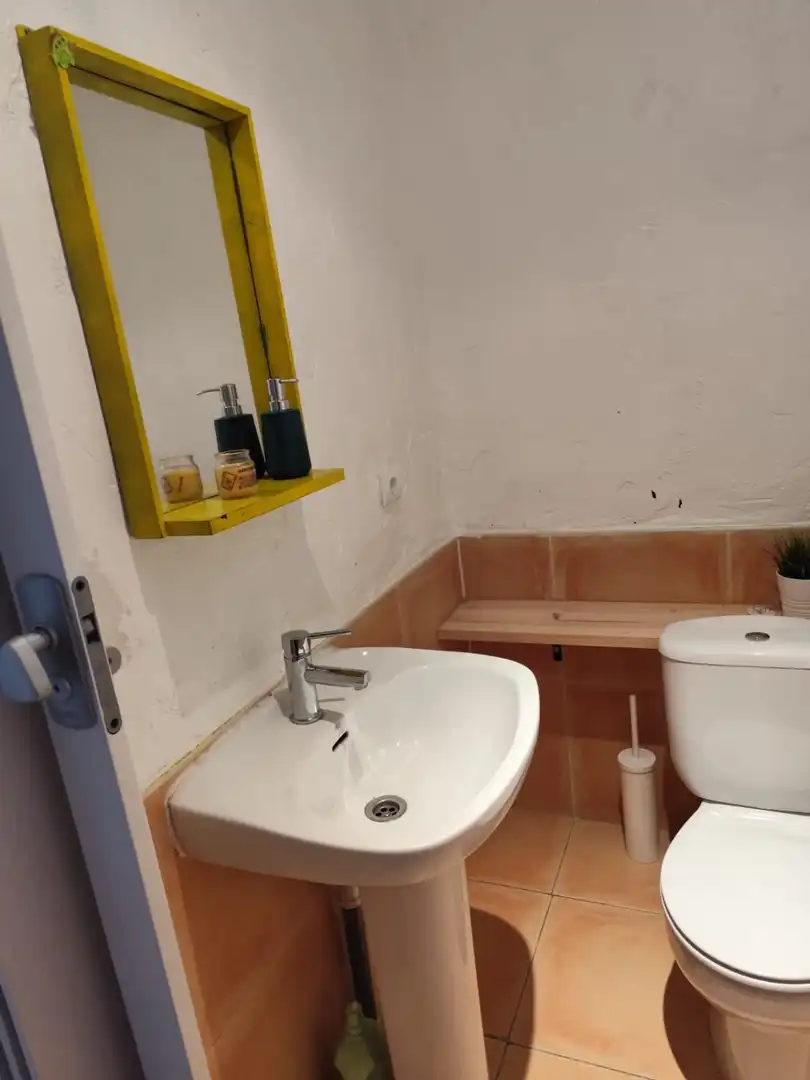 Baño de Local de alquiler en Arroyo de la Encomienda