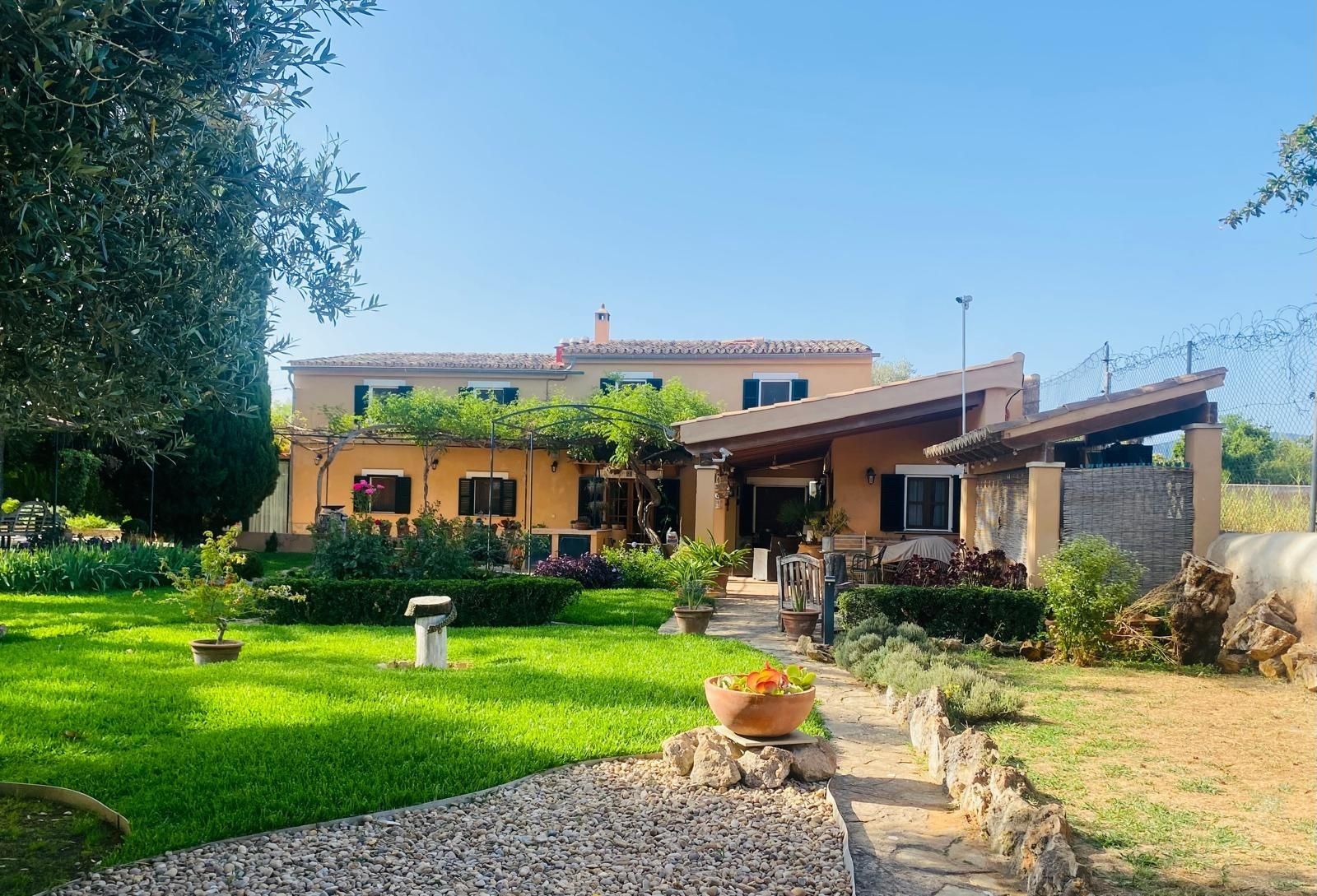 Jardí de Finca rústica en venda en  Palma de Mallorca amb Aire condicionat, Calefacció i Jardí privat