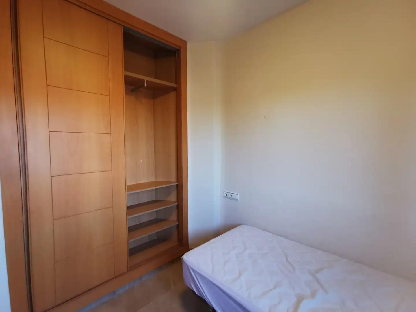 Schlafzimmer von Wohnung zur Miete in Málaga mit Klimaanlage, Heizung und Möbliert