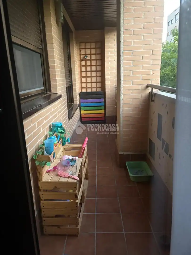 Terrassa de Pis en venda en Urbanizaciones