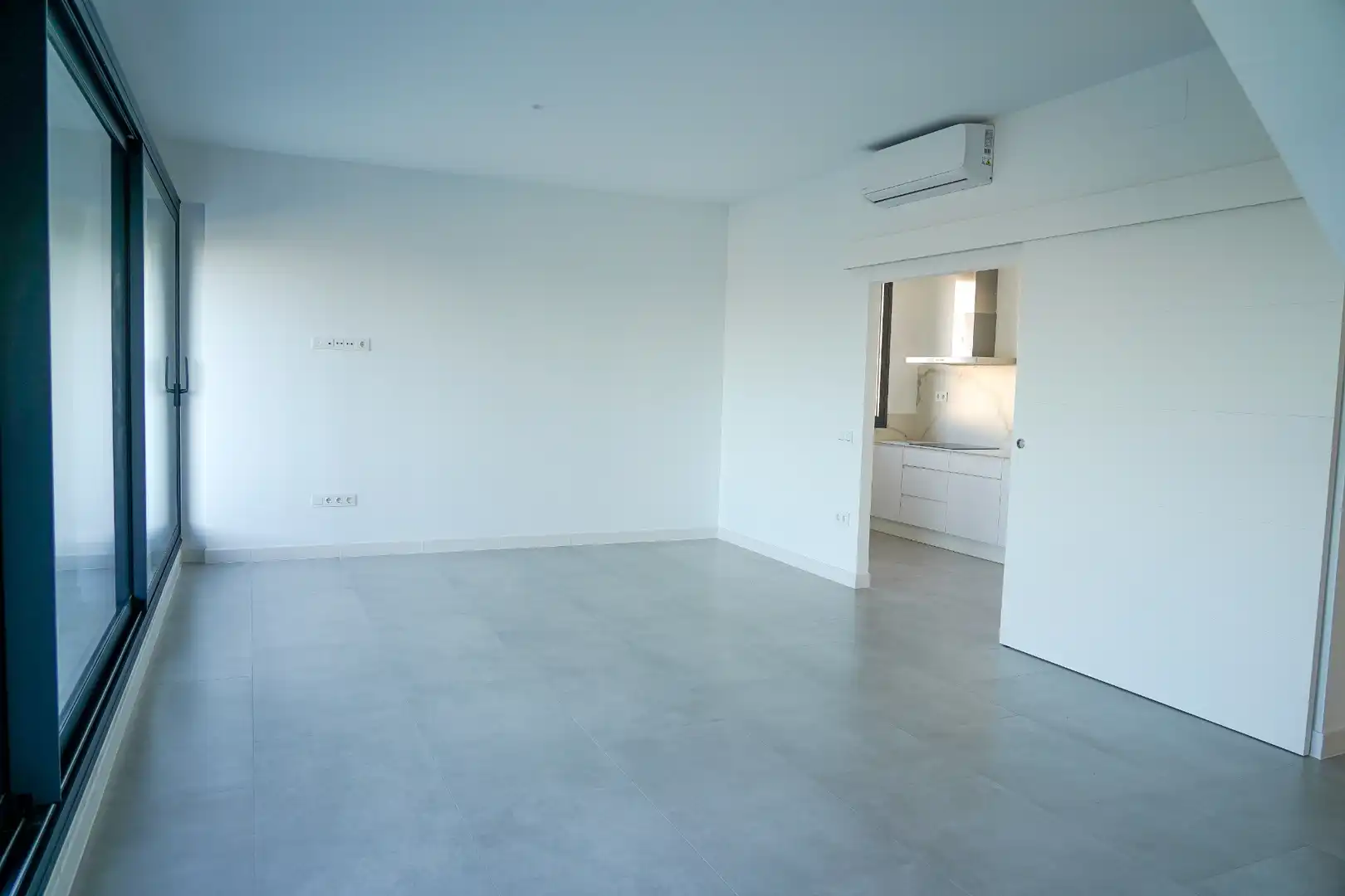 Wohnung zum Verkauf in Calle Rodrigo de Triana, 1, Centro - Calzada - Cabo Noval