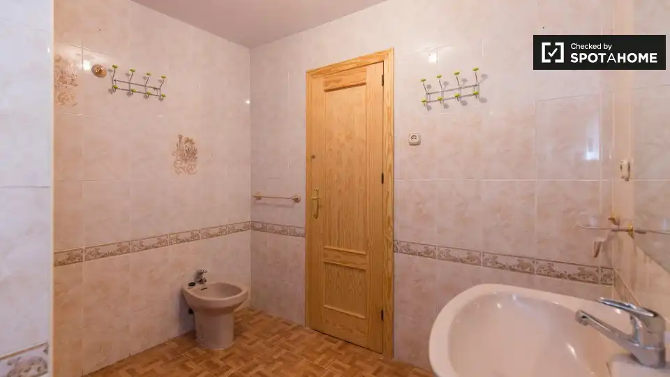 Habitación en Camino de Ronda