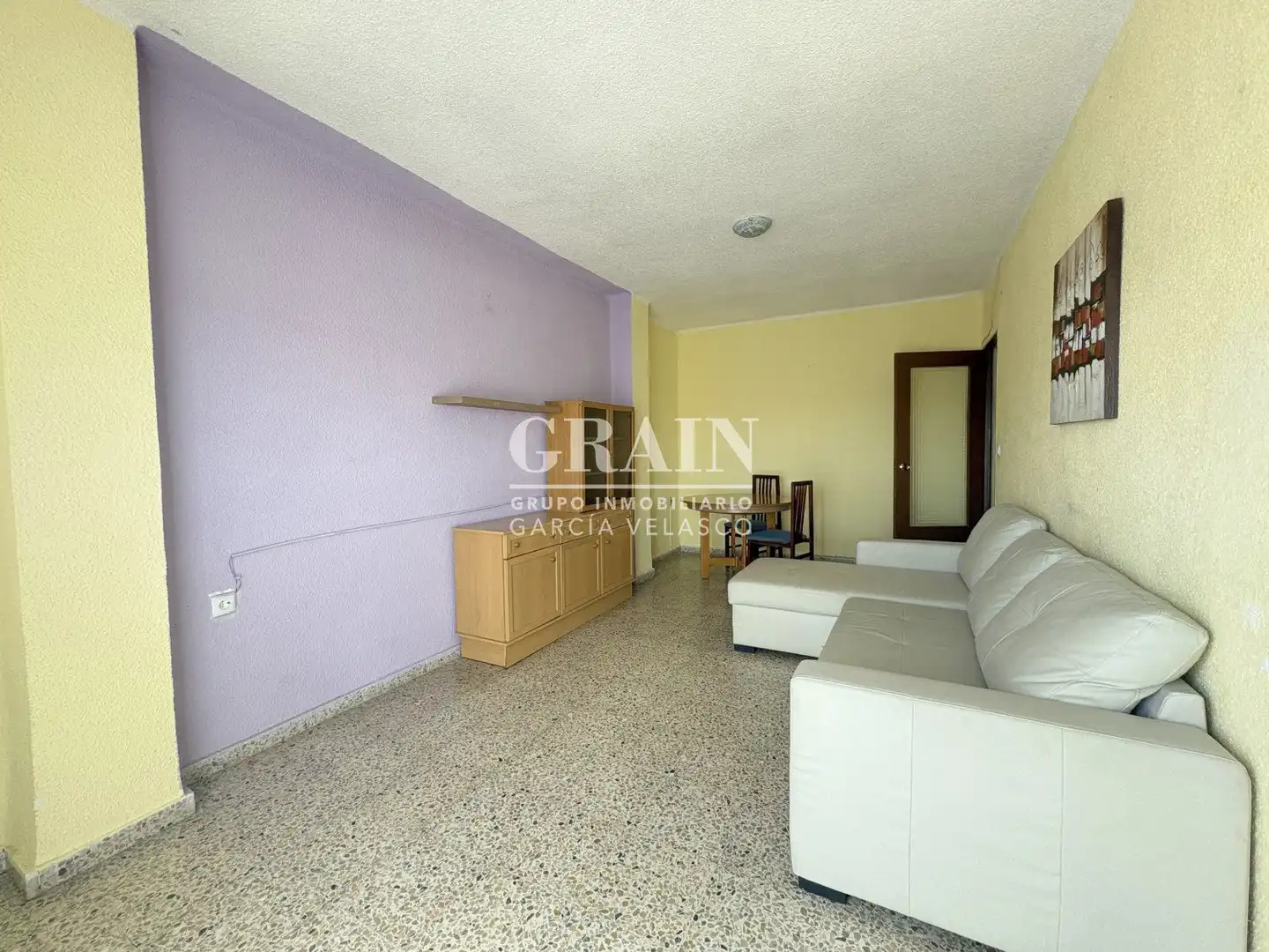 Sala d'estar de Pis en venda en Albacete amb Calefacció i Balcó