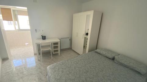 Photo 3 of Flat to share in Calle de María Antonia, 3, Moscardó, Madrid