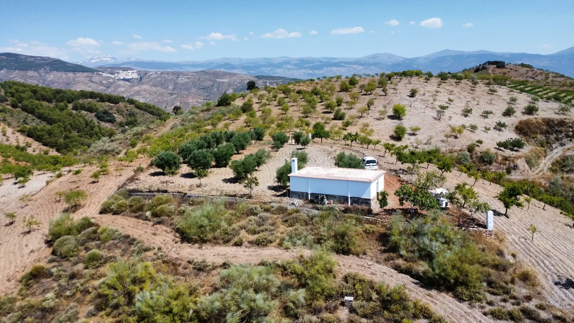 Vista exterior de Finca rústica en venda en Turón amb Jardí privat