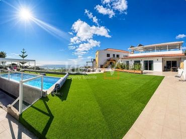 Casa amb piscina en venda a San Miguel