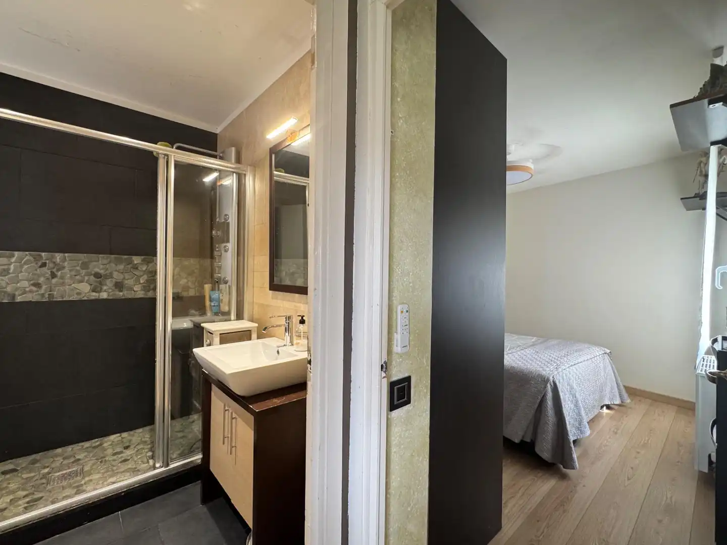 Baño de Ático en venta en Igualada con Calefacción, Parquet y Terraza