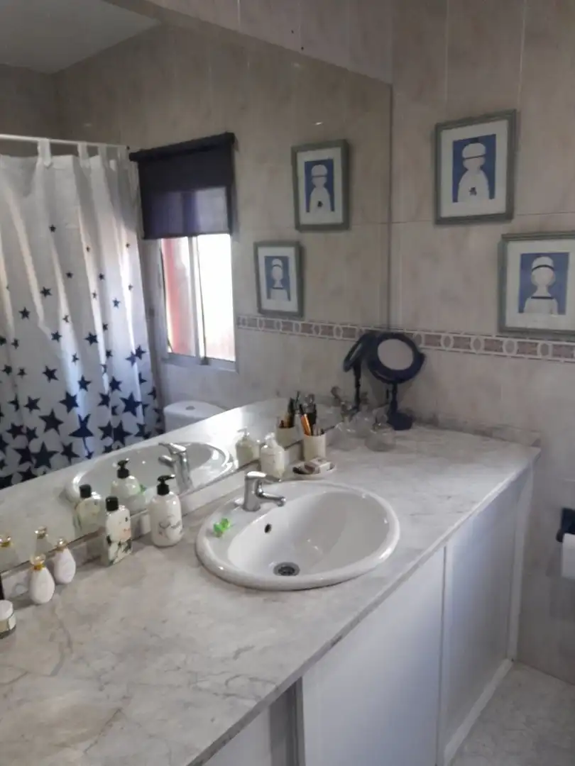Baño de Casa o chalet en venta en Cáceres con Jardín privado, Terraza y Trastero