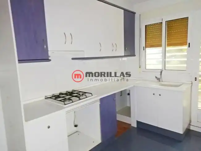 Reihenhaus mit Terrasse zum Verkauf in Calle San Isidro, Caneja 22, imagen 2