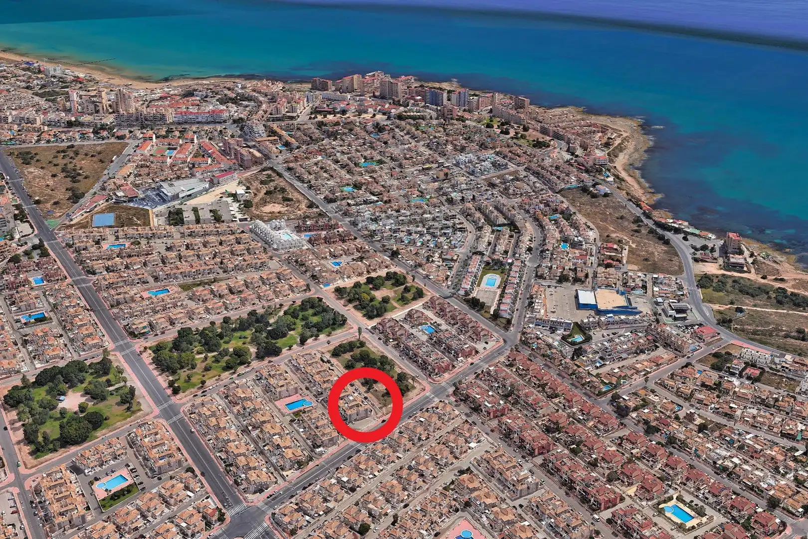Vista exterior de Àtic en venda en Torrevieja amb Aire condicionat, Calefacció i Terrassa