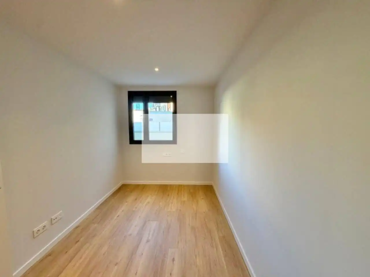 Habitación de Piso en venta en Sabadell con Aire acondicionado, Calefacción y Jardín privado