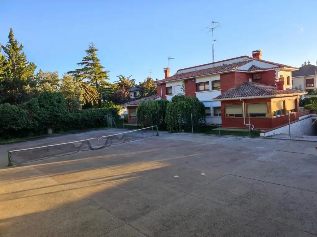 Exterior view of Houses for rent in Zaragoza  with Air Conditioner, Heating and Private garden