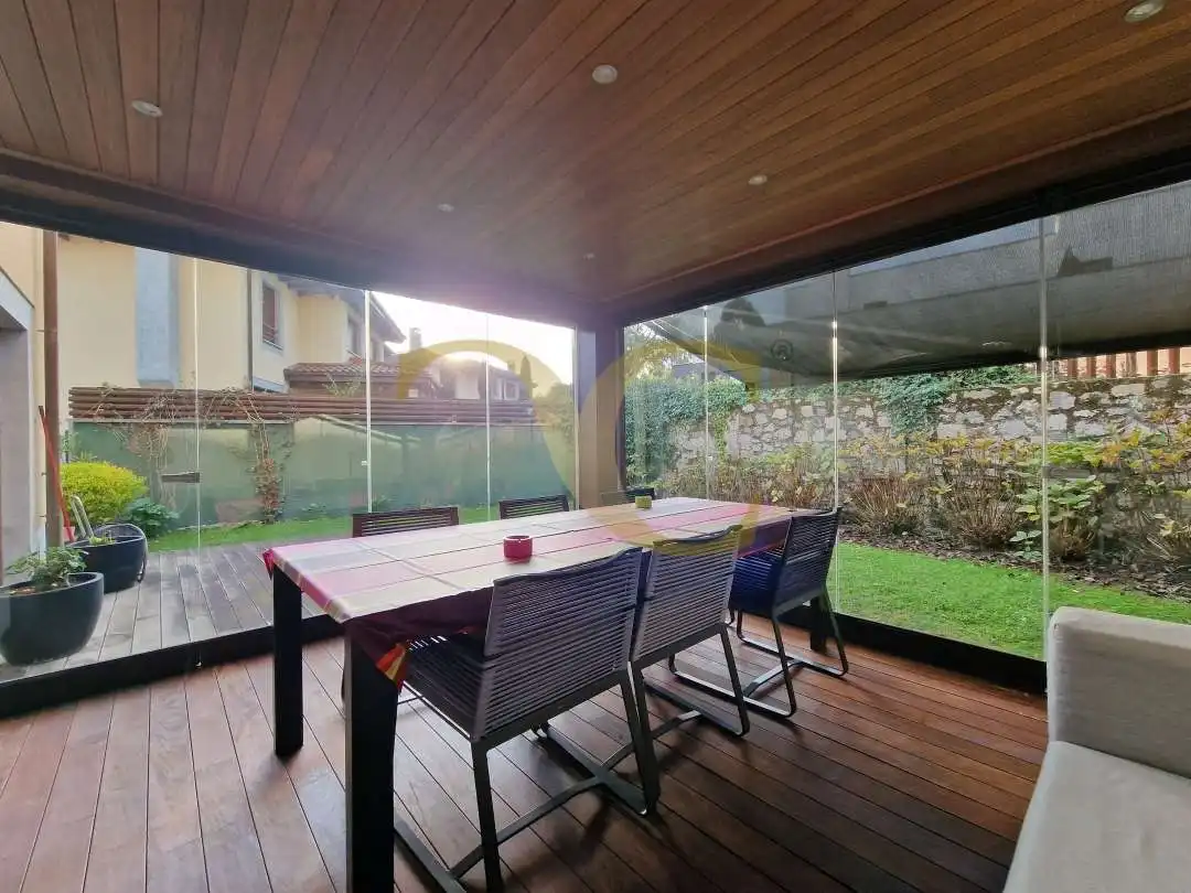 Terrassa de Casa o xalet en venda en Llanes amb Calefacció, Jardí privat i Terrassa