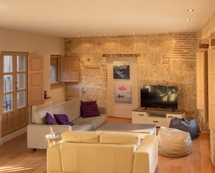 Sala d'estar de Apartament en venda en Salamanca Capital amb Calefacció